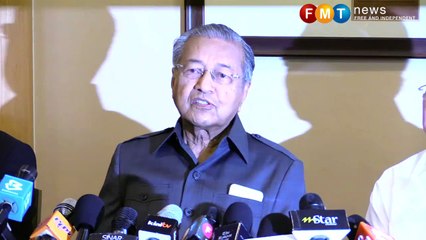 Tun M mengutuk tindakan penahanan Khairuddin dan Matthias Chang