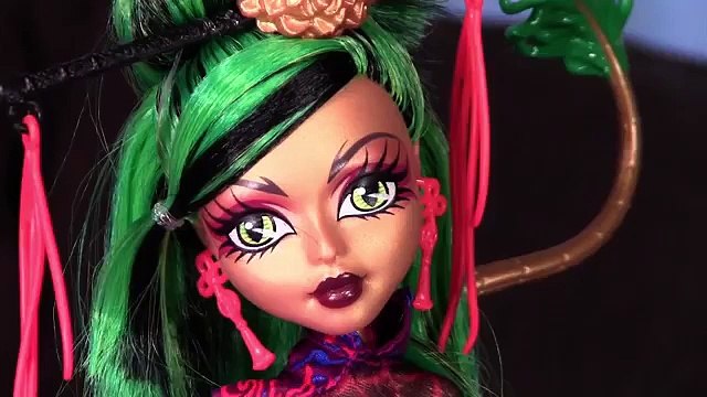 Jinafire Long Monster High Doll Costume Makeup Tutorial for Cosplay or Halloween