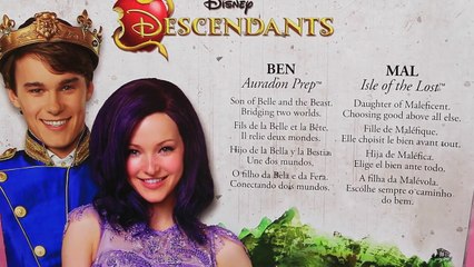 Descendants Disney Play Doh Barbie Wedding Dress Mal & Ben Playdough Dress Up Dolls Disney