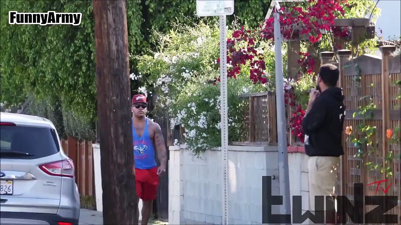 Crazy Street Fight Prank