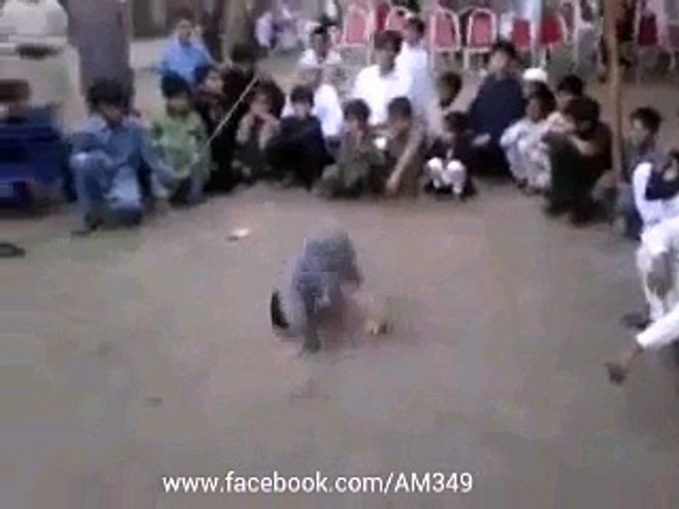 amazing Pakistani bacha
