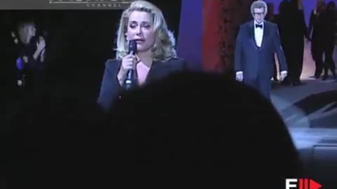 YVES SAINT LAURENT Haute Couture 1962 2002 16 of 16 Paris by Fashion Channel