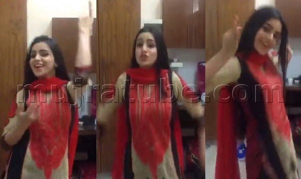 Mahiya mai Long Gawa Ayii aa - Hot Desi Girl Dance - VideoEggs