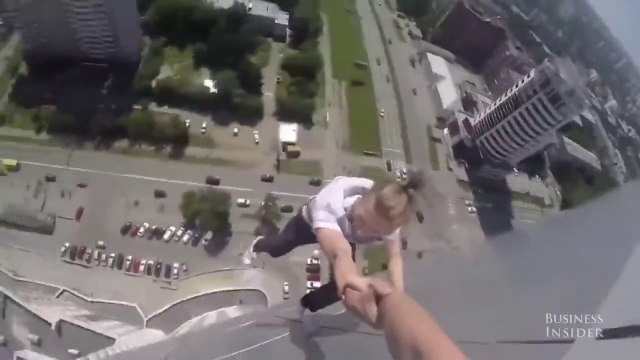 Этот ролик в Фейсбук собрал 38млн просмотров (HD)