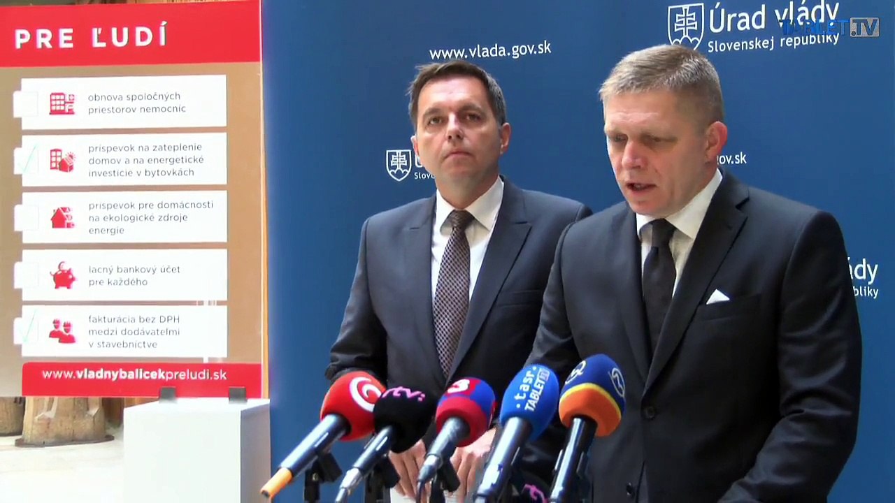 ZÁZNAM: R. Fico a P. Kažimír predstavili lacný bankový účet