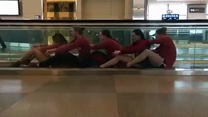 Airport boredom at its finest