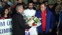 Arda Turan gazetecilere döndü ve...