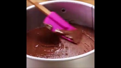 Easy Chocolate Chip Brownie Cheese cake