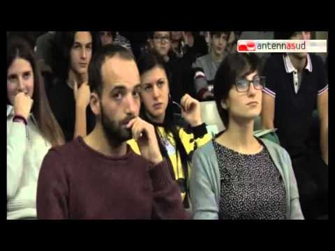 Tg Antenna Sud - Al Liceo Scacchi i giovani e la multimedialità