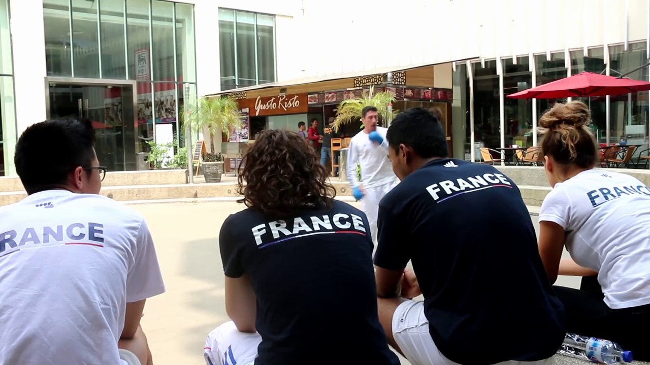 J-1 / La matinée des tricolores