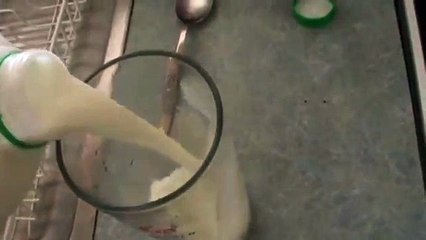 How To Correctly Pour a Glass Of MILK !!!