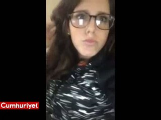 Sosyal medya için video çekerken eve uçak düştü