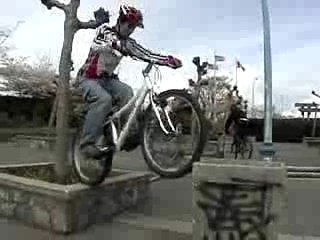 Stunt VTT -- Cool Bike Trials Video