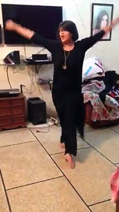 desi girl dancing chittiyan kalaiyan ve great style