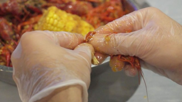 Houston eats Asian, with gloves on