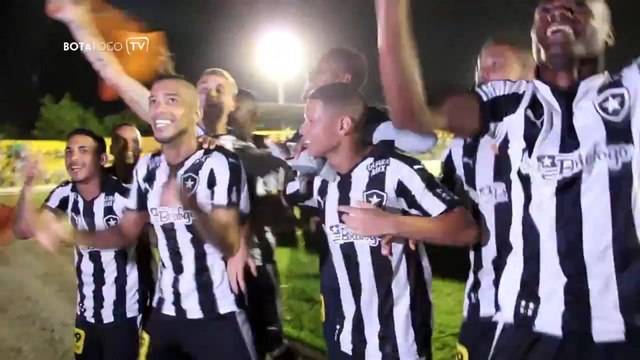 Bastidores: Jogadores do Fogão mostram animação antes e depois do acesso