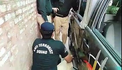 Very Very Funny Pakistani Police Prank, Watch n Njoy...................!!!!!!!!!!!!!!!!!!!!!!
