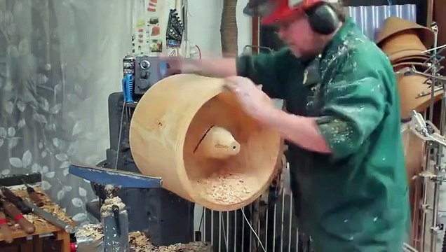 Fabriquer un abat-jour à partir d'un tronc d'arbre. Magique...