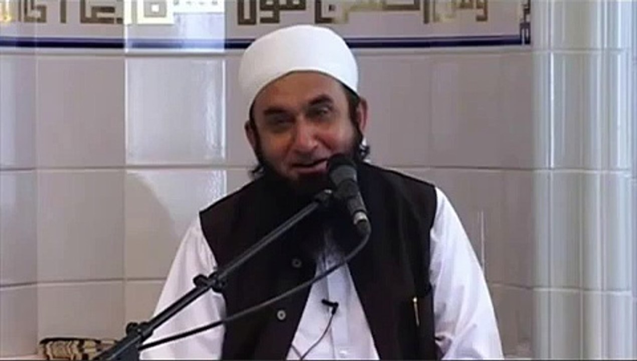 Dunya Dar ul Asbab ha,Asbab ko chor k Allah pe tawaqal kerna khilaf e shariat ha. Maulana Tariq jameel