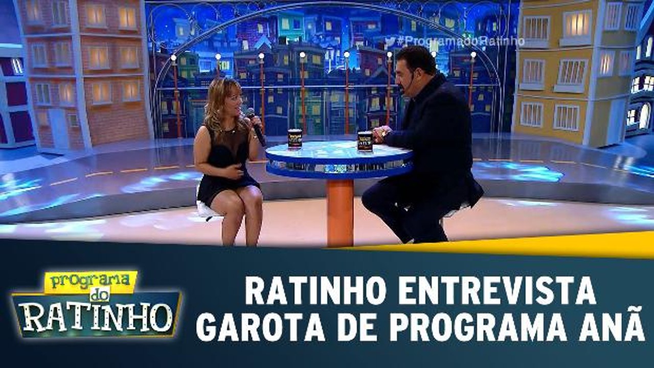 Ratinho entrevista garota de programa anã