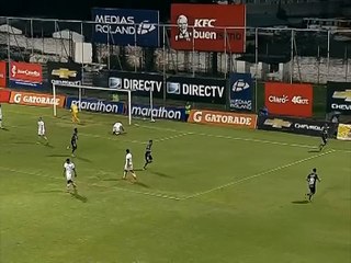 Poor goalkeeping from Fernandez