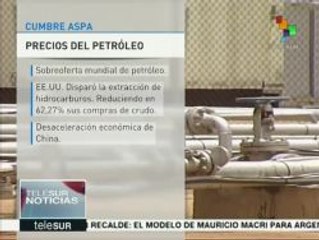Desplome de petroprecios tiene intención política, señalan expertos