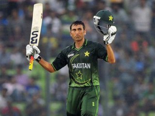 In last ODI Of Younis Khan Given Guard of Honor