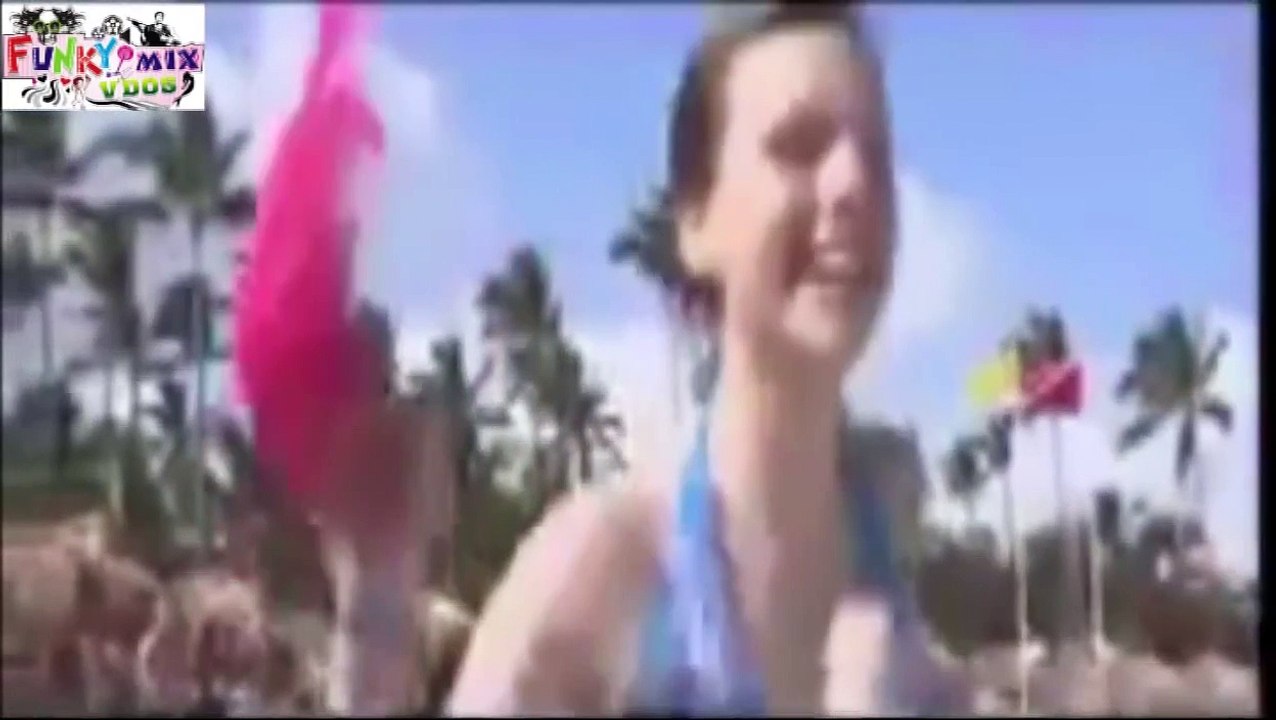 Young Babe Loses Her Bikini Funny Panty Prank On Beach - Dailymotion Video
