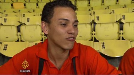 Baseball in Venezuela stadiums struggle to fill up