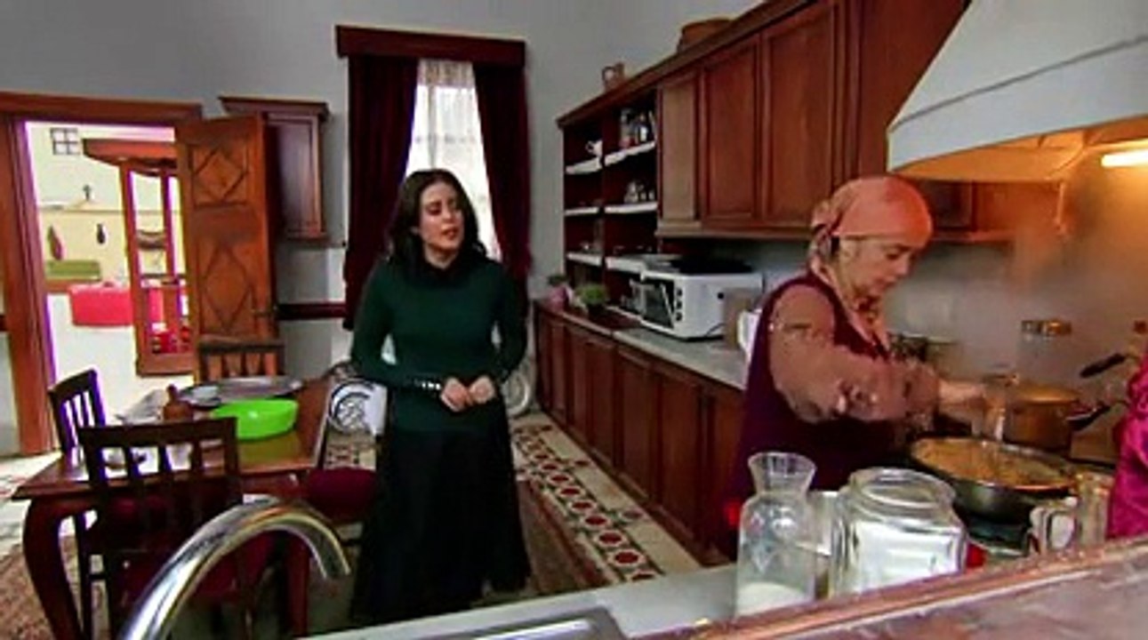 مسلسل زهرة القصر الجزء الثالث الحلقة 69 مدبلجة...