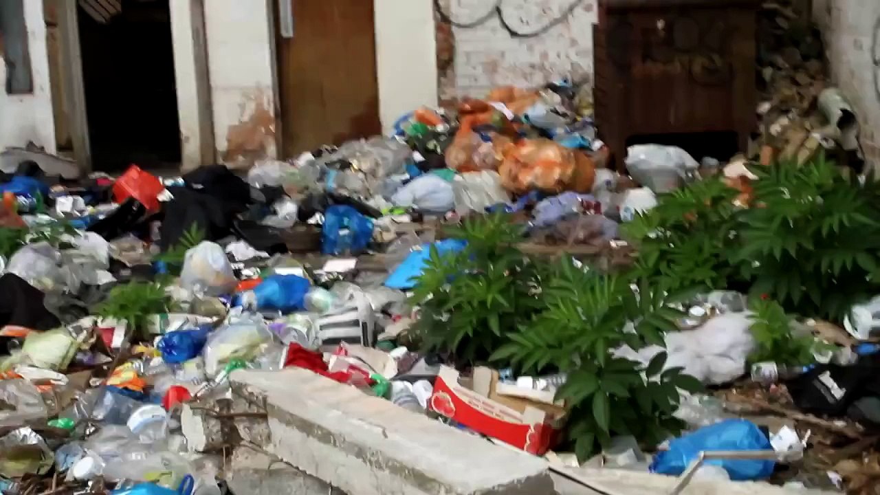 Haunted House Challenge GONE WRONG!