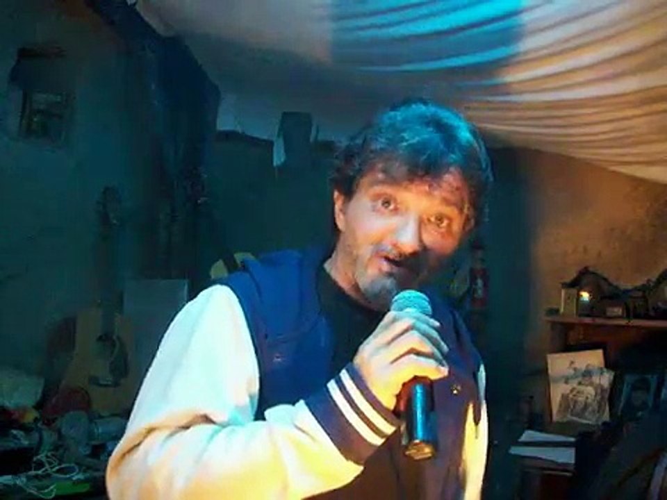 Thierry Chante Francis Cabrel Elle écoute pousser les fleurs Un pâle caricature façon Cabrel