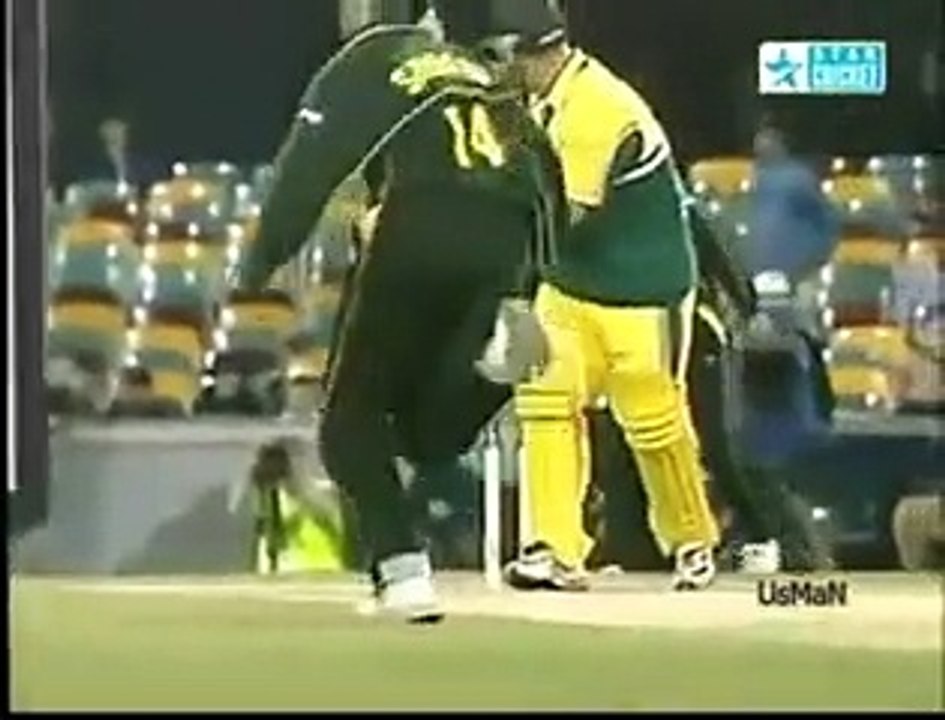 Shoaib Akhter Best Bowling !!