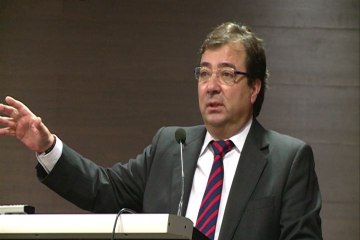 Vara quiere "cambio educacional" para atajar la violencia de género