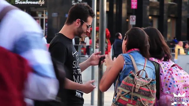 ► Cortando Cabello a Extraños | Bromas Pesadas | Videos de Risa | Bromas
