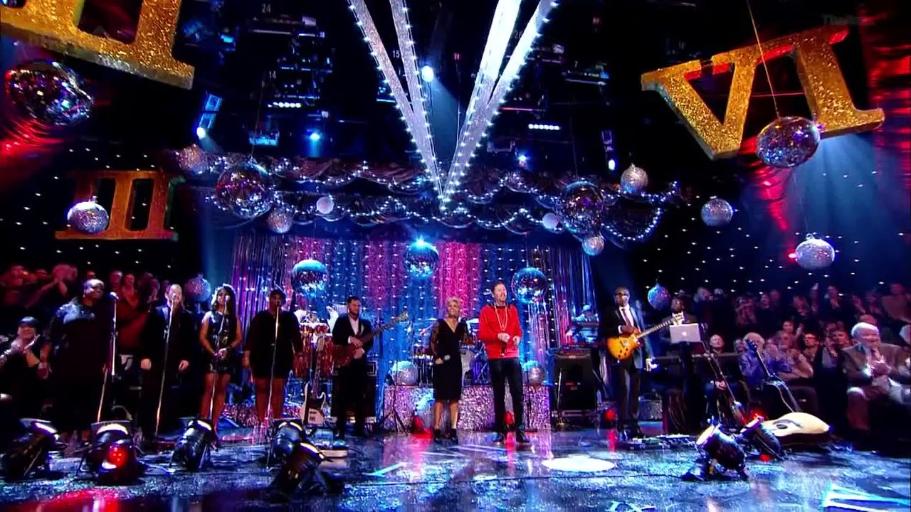Petula Clark Downtown (Jools Annual Hootenanny 2013)