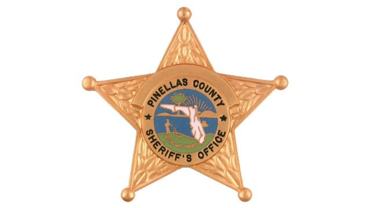 Cop shows up drunk to receive award for DUI arr...