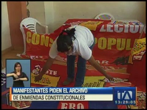 Manifestantes piden el archivo de enmiendas constitucionales