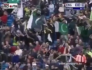 Скачать видео: Waqar Younis best bowling 7 wickets against England 17 June 2001 - Video Dailymotion