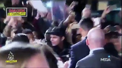 Até na estreia do seu filme Ronaldo teve de ouvir gritar por Messi...