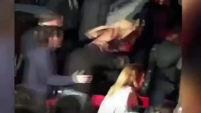 Jennifer Lawrence se volvió a caer en una alfombra roja