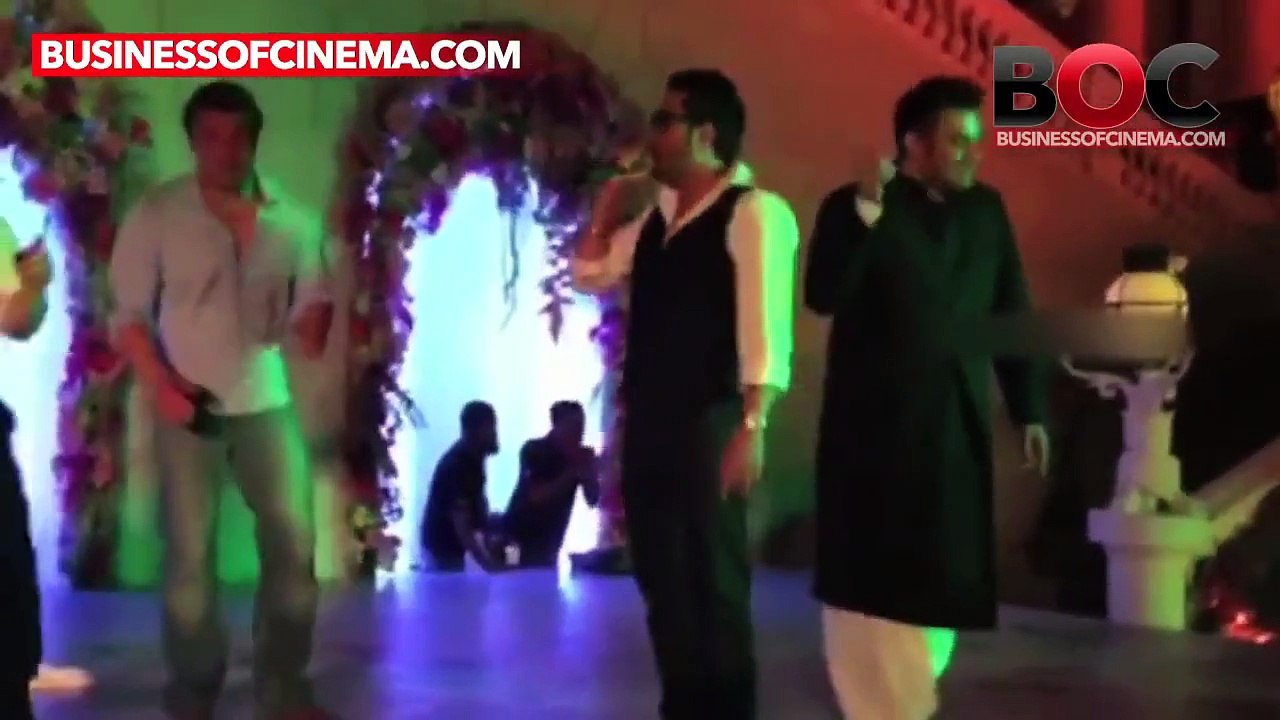 Salman Khan, Aamir Khan Exclusive Dance KICK @ Arpita Khan Wedding