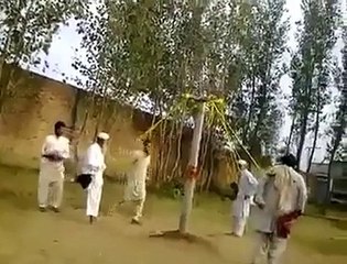 Da kali mazigar, mast bodagan, bandichak, pashto funny video clip, funny pathan, amazing pathan,tapay tang takor, rabab, pashto songs,