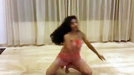 kamli song girls dance