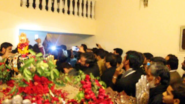 Chiniot Matami Sangat Noha khuwani on Mojza - Bazar Che Wanjna ZAINAB (asws) Da