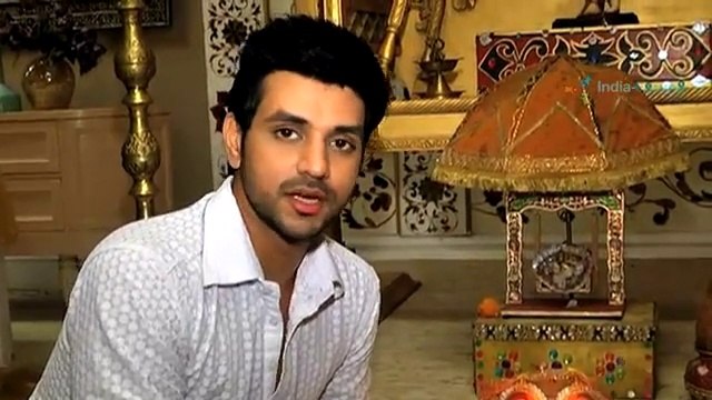 Meri Aashiqui Tumse Hi Ishani Ranveer Ki dosti Ya Love November 2015 news