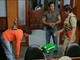Akshaye Khann, Rajpal Yadav & Archana Puran Singh, Gaurav Bails Out Mannu (hilarious comedy Scene of Bollywod Movie)