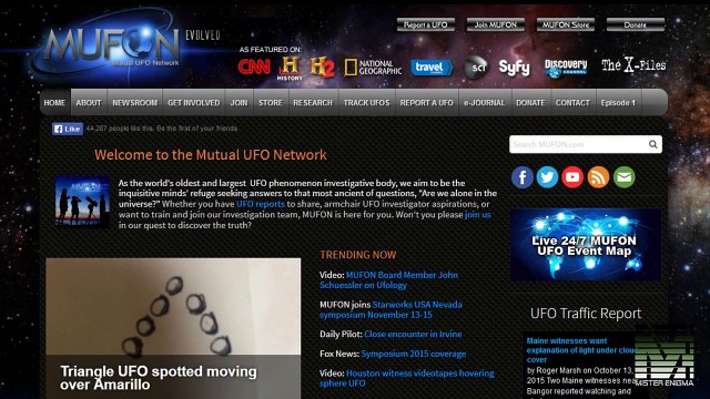 UFO News: Another Huge Cigar Shaped UFO Seen on Trail Cam. -UFO-