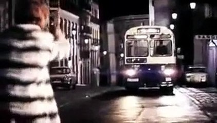 Carne Trémula (Live Flesh) - Official Trailer