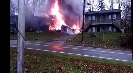 Jet Plane crash in Akron, Ohio USA - 9 souls lost